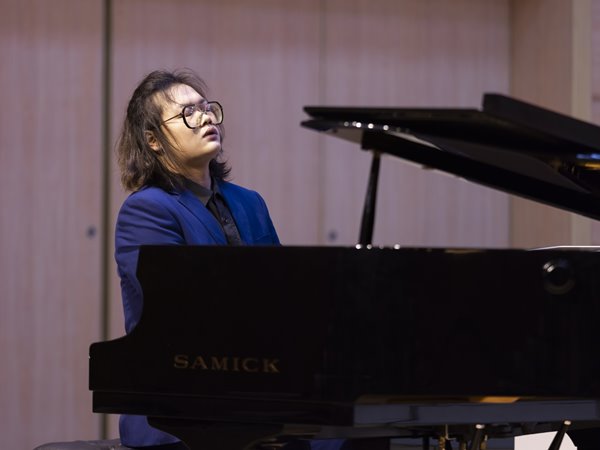 學(xué)生風(fēng)采